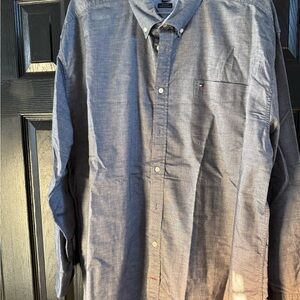 Tommy Hilfiger Gray Casual Button-Down Shirt
